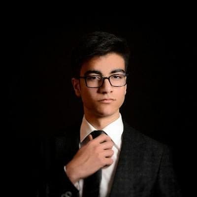 The profil picture of the İbrahim Babal who is the Software Engineer of the VireUp Company